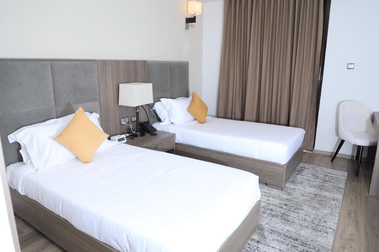 Th Bonroyal Hotel Addis Ababa Exteriör bild